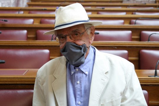 «Βασίλης Βασιλικός» εξακολουθεί να ονομάζεται η Δημοτική Βιβλιοθήκη Καβάλας