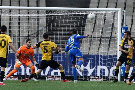 Αμυνα ΑΕΚ – επίθεση ΑΕΚ 2-2