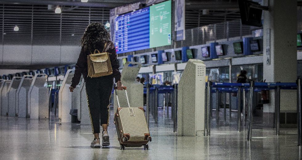 Παρατείνονται οι περιορισμοί για πτήσεις εσωτερικού και εξωτερικού