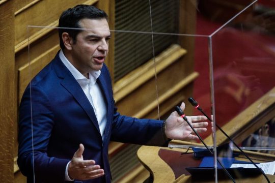 «Συνταγή αποτυχίας η πολιτική του ακορντεόν, ασυνάρτητη η διαχείριση της πανδημίας»