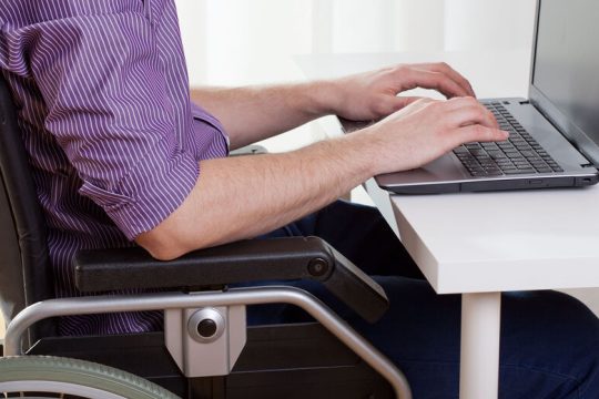 Προσλήψεις 1.700 ατόμων με αναπηρίες