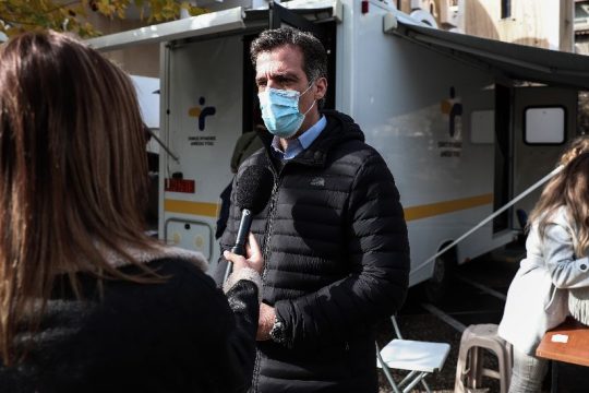 Για τετραψήφιο αριθμό κρουσμάτων σήμερα μας προετοιμάζει ο ΕΟΔΥ