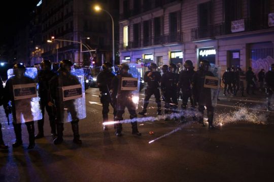 Χωρίς τέλος οι διαδηλώσεις αλληλεγγύης στον ράπερ Πάμπλο Χασέλ