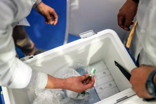 Γαλλία: Μονή δόση εμβολίου για όσους έχουν αναρρώσει από Covid-19