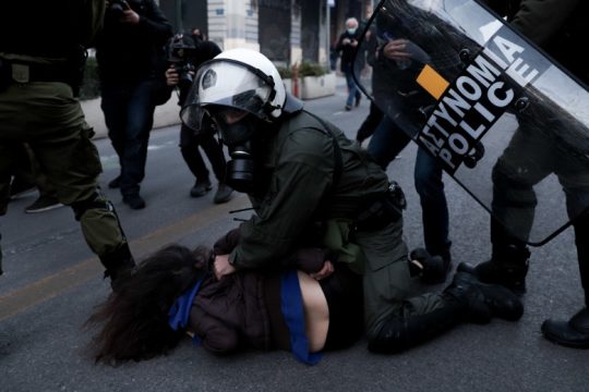 Επεισόδια και προσαγωγές στη νέα συγκέντρωση για τον Κουφοντίνα