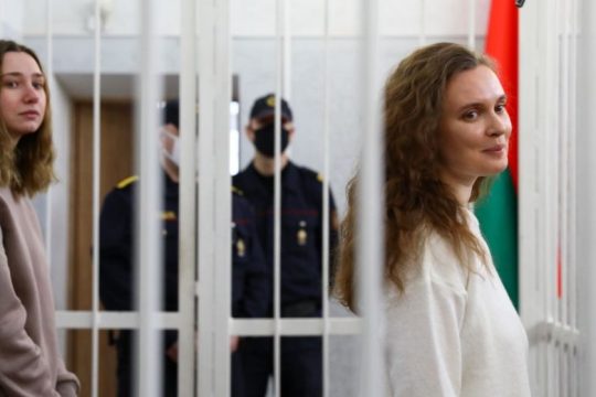 Διετής φυλάκιση για δημοσιογράφους που κάλυπταν διαδηλώσεις στη Λευκορωσία