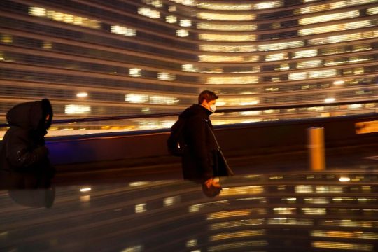 Σύνοδος κορυφής για την πανδημία ενώ η κρίση των εμβολίων είναι σε εξέλιξη