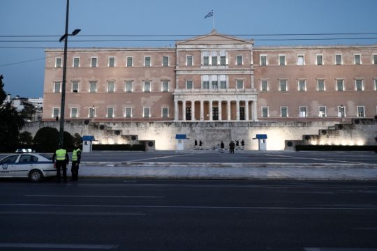 «Νεκρή» πόλη η Αθήνα μετά τις 6 το απόγευμα