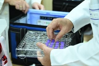 Πρωτοβουλία επιστημόνων για ισότιμη και έγκαιρη πρόσβαση στα εμβόλια