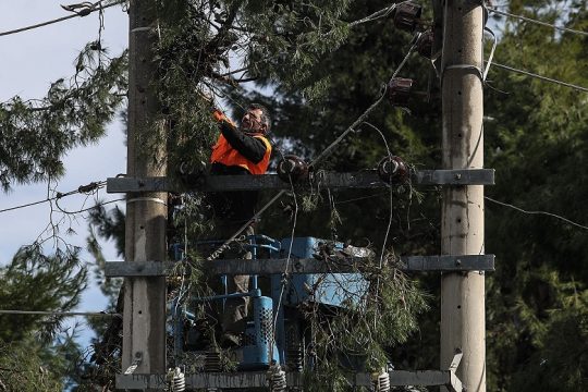 Για «σχεδόν πλήρη» αποκατάσταση του ρεύματος εντός της ημέρας μιλά ο ΔΕΔΔΗΕ