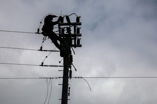 Για 6η μέρα χωρίς ρεύμα εκατοντάδες νοικοκυριά