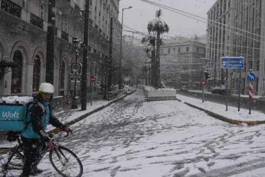 Αντιμέτωποι και με τον χιονιά οι ήρωες των δύο τροχών