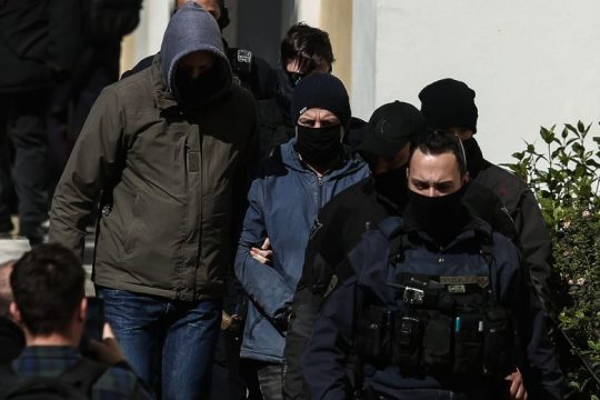 Ενδελεχής έρευνα…στους άλλους