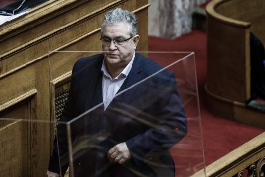 «Η κυβέρνηση αξιοποιεί την πανδημία για να βάλει στον γύψο τις λαϊκές διεκδικήσεις»