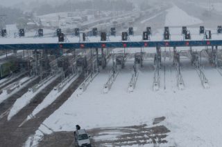 Το «προληπτικό» κλείσιμο έγραψε στο… χιόνι το πρόστιμο