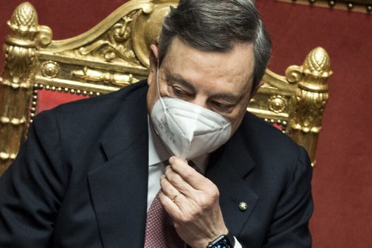 Ο Ντράγκι επικεφαλής μιας κυβέρνησης-Βαβέλ