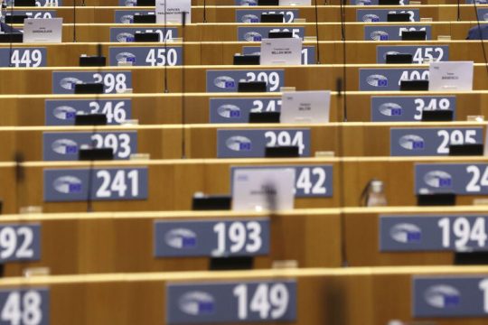 «Μειώστε ανισότητες και φτώχεια»
