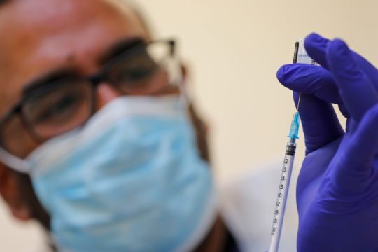 Υπόγειες διεργασίες στην Ε.Ε. για να «σπάσουν» οι πατέντες