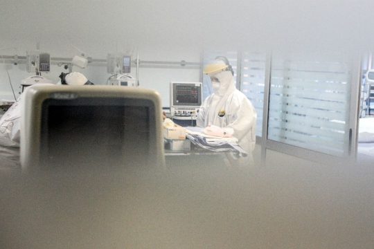 Κρήτη: Πέθανε 69χρονη που νοσηλευόταν με κορονοϊό