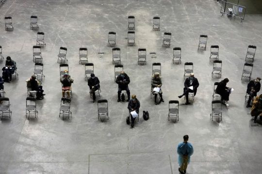 Η Pfizer υπόσχεται 75 εκατ. επιπλέον δόσεις, ενώ η Γερμανία «κοιτάζει» και αλλού