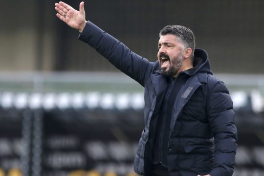 «Θα πάω στα σπίτια των δημοσιογράφων»