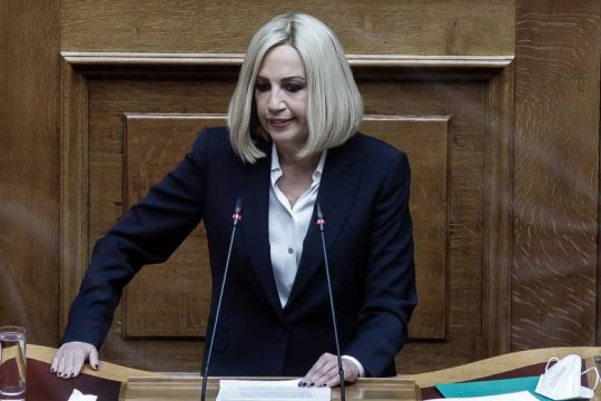 Γεννηματά προς Μητσοτάκη: Προκλητική και υποκριτική η κίνησή σας