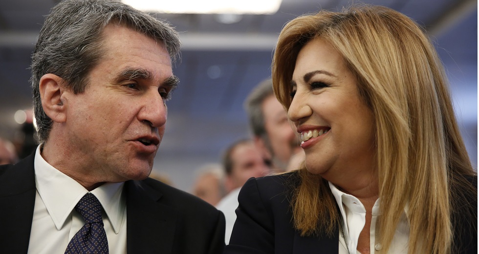 Γεννηματά και Λοβέρδος στο ίδιο τραπέζι