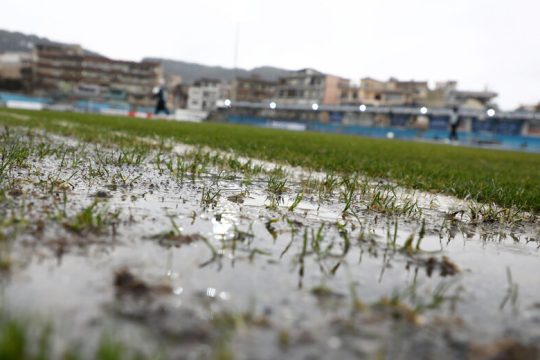 Αναβολή λόγω… βούρκου και οφέλη εν όψει ντέρμπι
