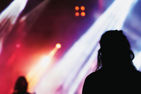 Ανοίγουν «κερκόπορτα» λογοκρισίας και διώξεων με μουσικό τρομονόμο;