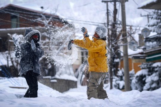 Παιχνίδια  με το χιόνι