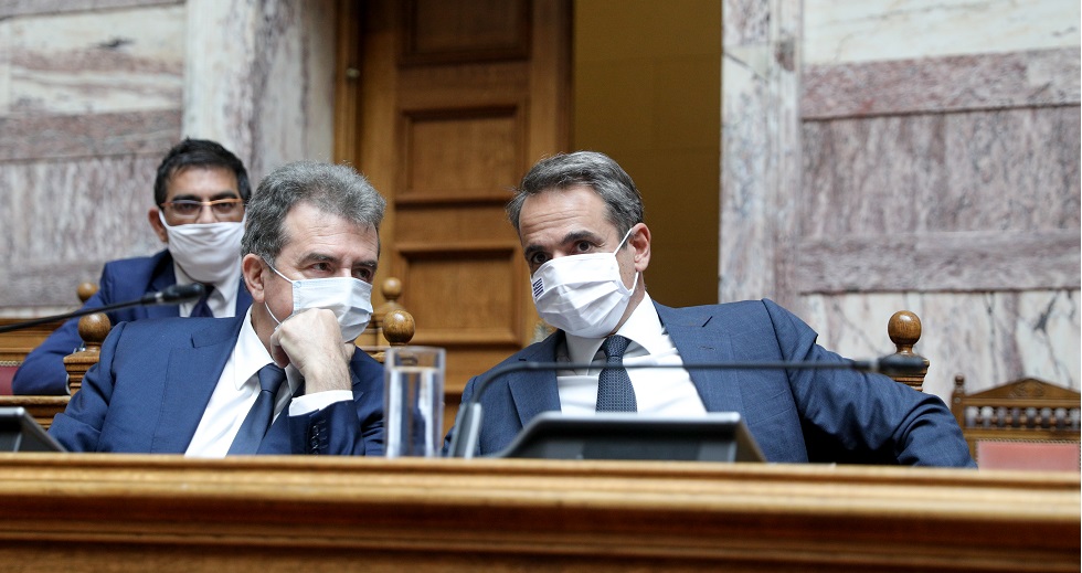 «Αν δεν συμμορφωθείτε προς τας υποδείξεις θα…»
