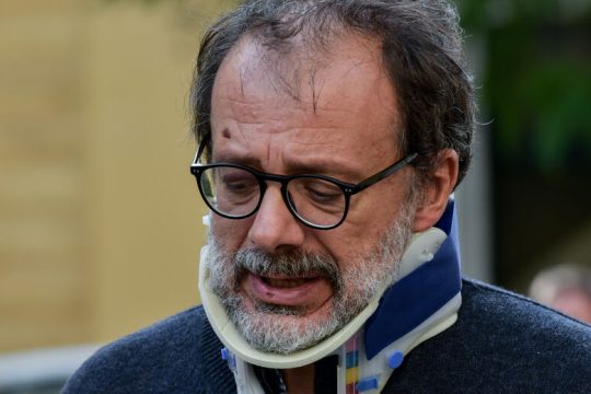 Η ΕΛ.ΑΣ. τρομοκρατεί, η εισαγγελέας συγχωρεί