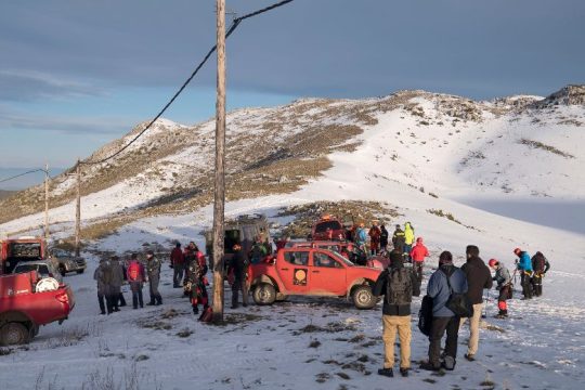 Εντοπίστηκε η σορός του πιλότου του αεροσκάφους που κατέπεσε στο Ζαγόρι
