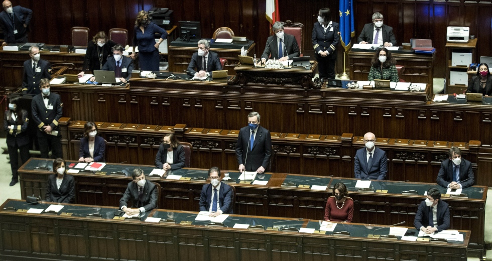 Ψήφος εμπιστοσύνης στην κυβέρνηση Ντράγκι από την ιταλική Βουλή