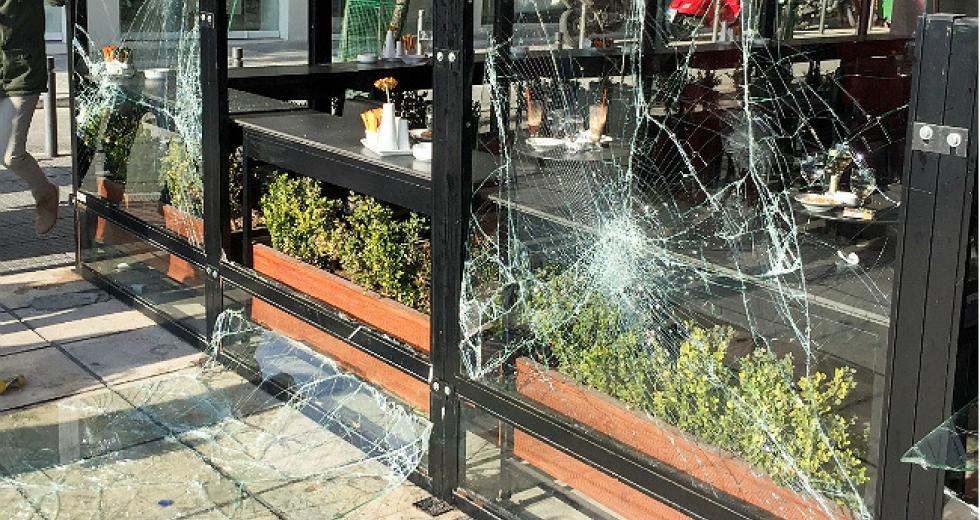 Επιθέσεις σε τράπεζες και καταστήματα σε Μαρούσι και Παλαιό Φάληρο