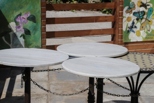 Μικρές κοινωνίες εν μέσω πανδημίας