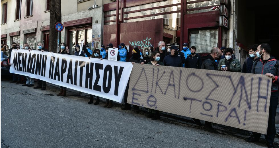 Κινητοποίηση καλλιτεχνών με αίτημα να παραιτηθεί η Μενδώνη
