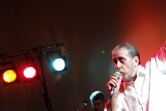 Τραγουδιστής του αγώνα και του έρωτα