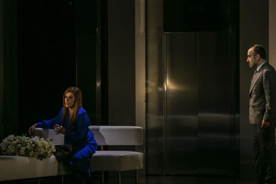 «Η άδεια αίθουσα είναι ασύμβατη με την τέχνη της όπερας»