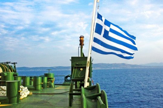 Λιγότερες σημαίες, περισσότεροι άνεργοι