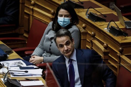 Σφυροκόπημα της αντιπολίτευσης για το αντιεκπαιδευτικό νομοσχέδιο