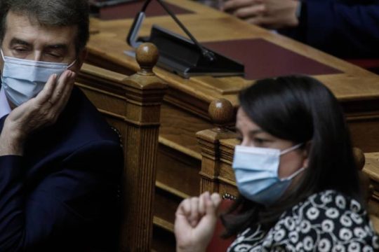 Άλλη μια μέρα σύγκρουσης και ενστάσεων για το νομοσχέδιο Κεραμέως – Χρυσοχοΐδη