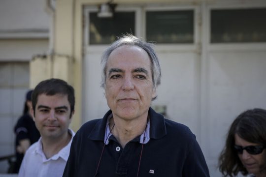 Γιατί η συνέντευξη Κουφοντίνα στον ΣΚΑΪ ενόχλησε τον εγγονό του Ανδρέα Παπανδρέου