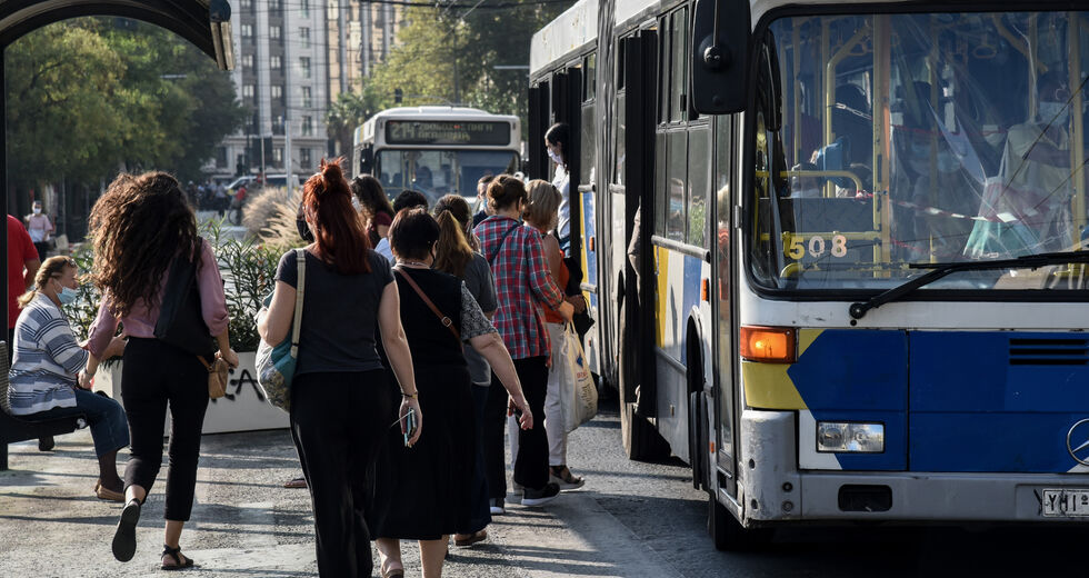 «Φρένο» στον διαγωνισμό λεωφορείων