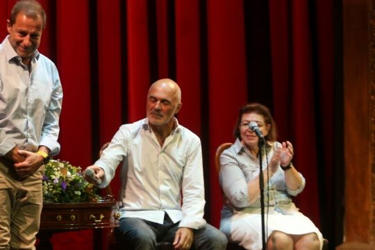 Παραιτηθείτε (χθες) κυρία Μενδώνη