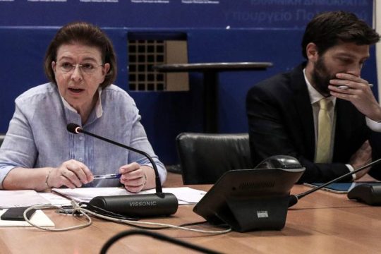 Εισαγγελική παρέμβαση και παραίτηση των Μενδώνη-Γιατρομανωλάκη ζητά ο ΣΥΡΙΖΑ