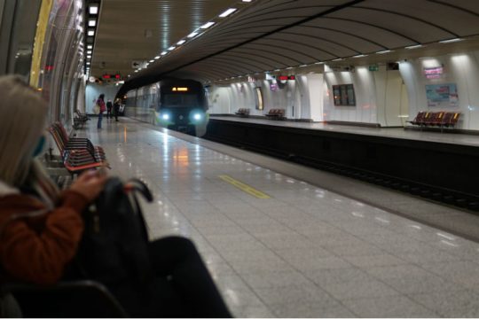Θετικοί στον νέο κορονοϊό δέκα εργαζόμενοι της ΣΤΑΣΥ