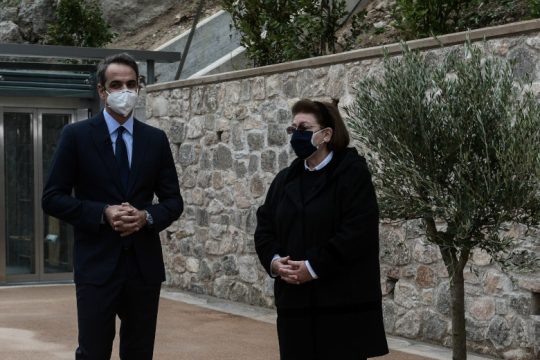 Πολιτικές αναταράξεις μετά την αποποίηση ευθυνών για Λιγνάδη