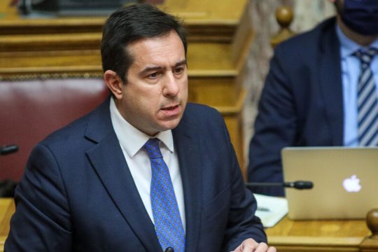 Μηταράκης: Επανεξέταση της συμφωνίας για να μπορούν να γίνονται επιστροφές και από τα χερσαία σύνορα