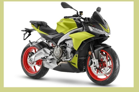Η Aprilia Tuono 660